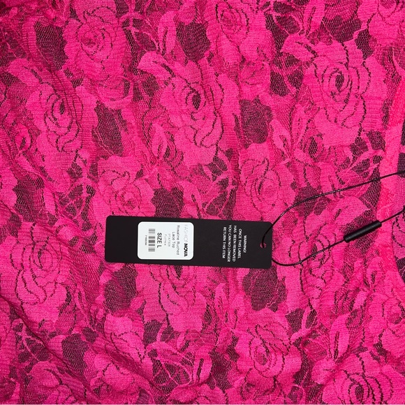 Lace Ruched Top - Picture 4 of 4